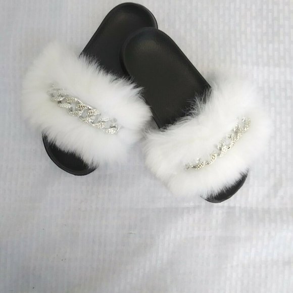 White Faux Fur Slides/Slippers/With Chain - Picture 5 of 6